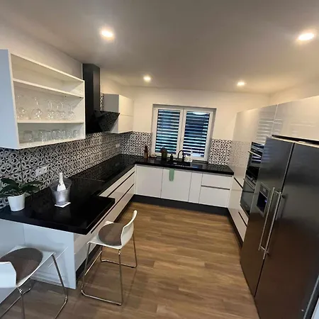 Vila Emma *